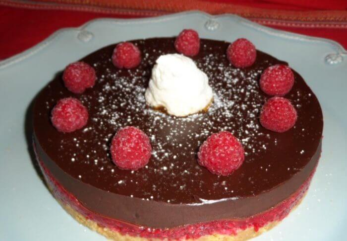 Gâteau au chocolat et aux framboises