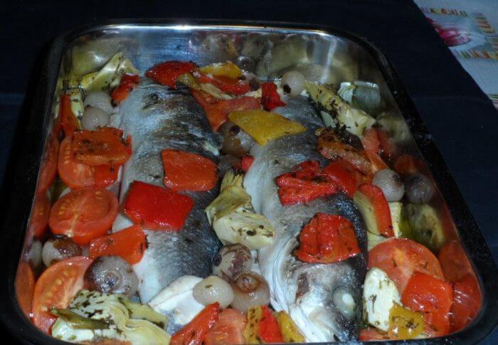 Loup ou bar sur un lit d&rsquo;oignons au vin blanc