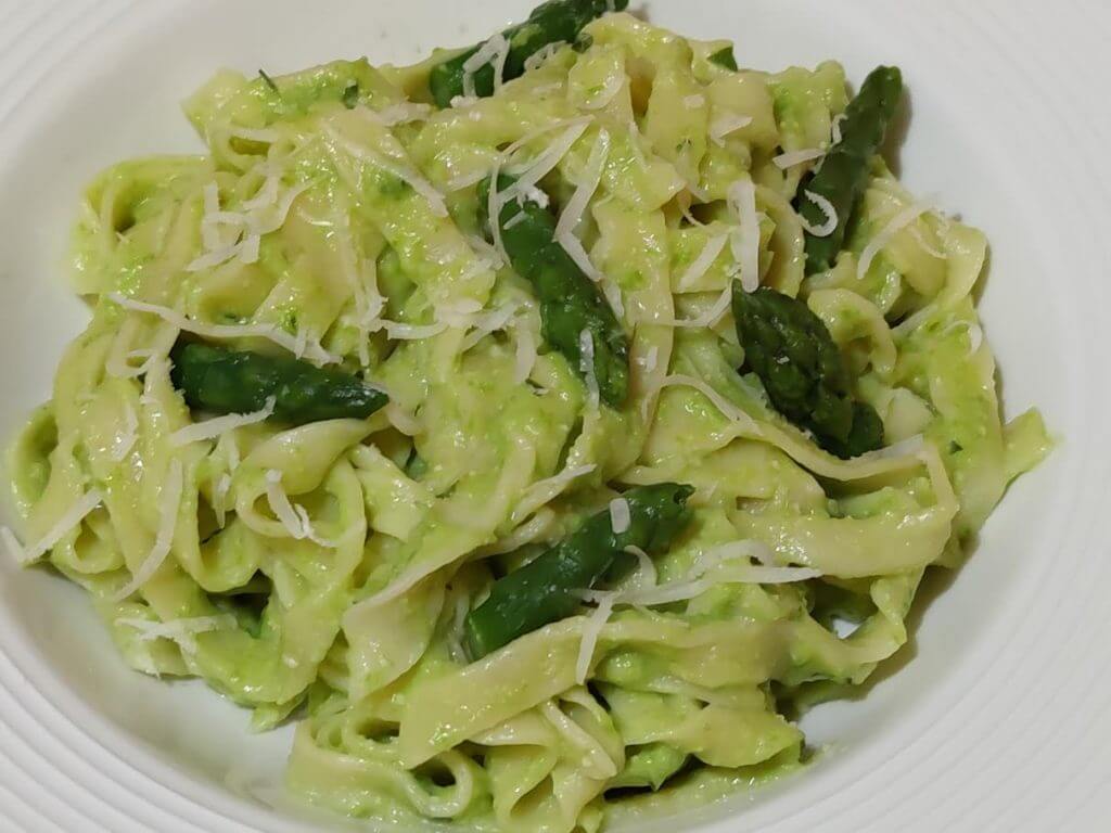 photo de Pâtes au pesto d'asperges