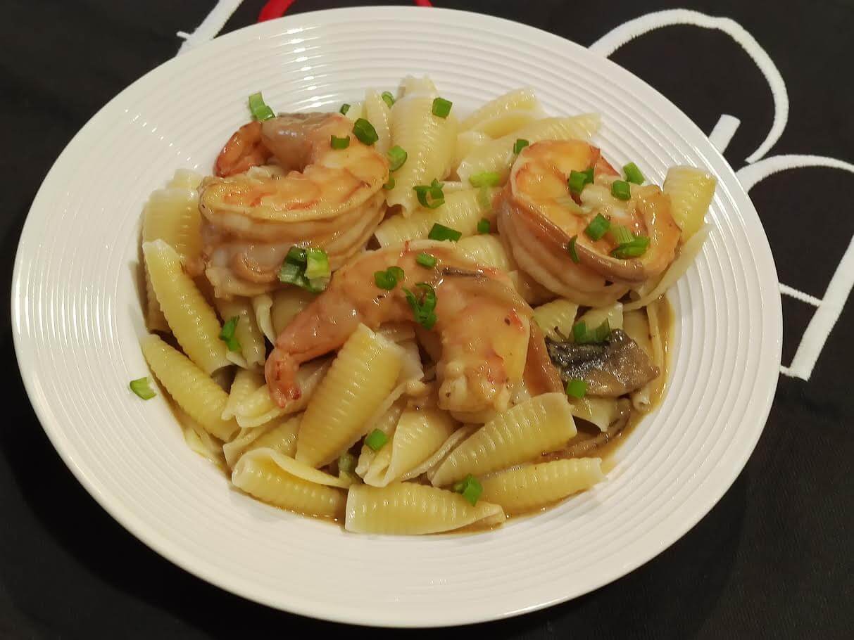 photo de Pâtes aux gambas, sauce champignons
