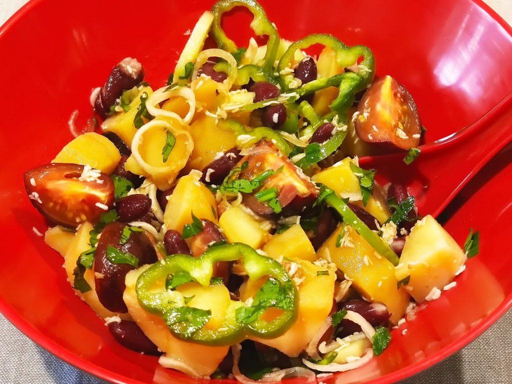photo de Salade de pommes de terre saveurs asiatiques