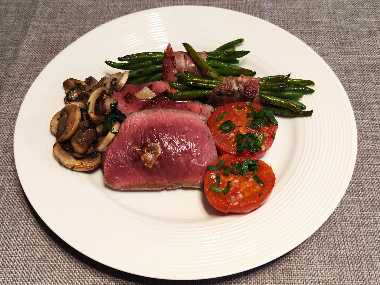 Rôti de bœuf accompagné de légumes - MimineCuisine