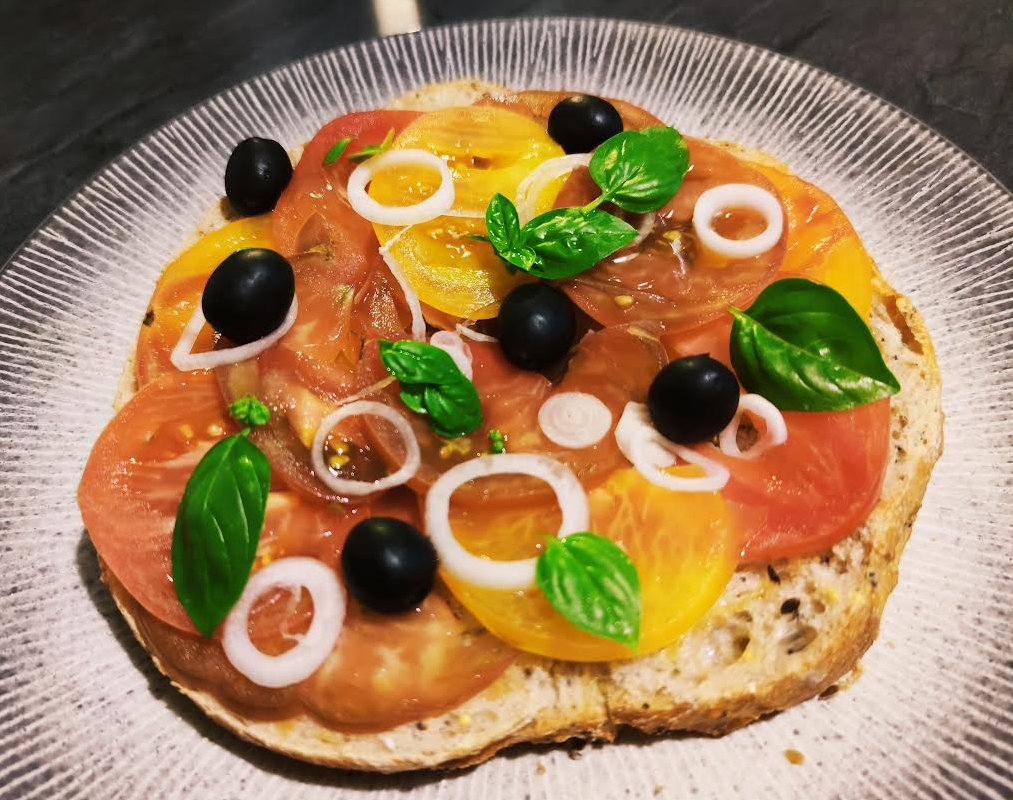 photo de Tartine à la tomate