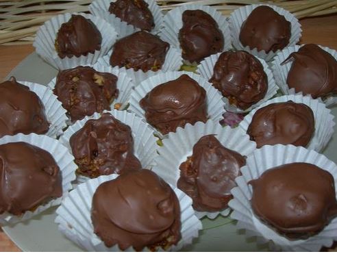 photo de Bonbons de fruits secs chocolatés