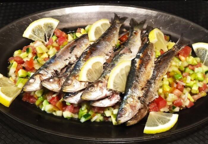 Sardines grillées et tartare de légumes