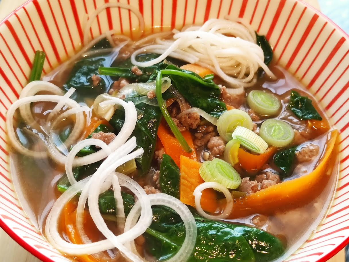 photo de Soupe asiatique aux épinards