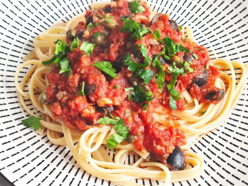 photo de Linguine à la puttanesca