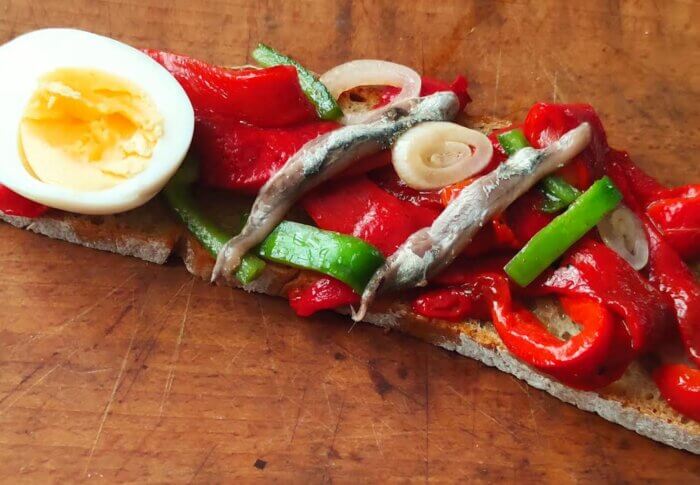 Tartines aux poivrons
