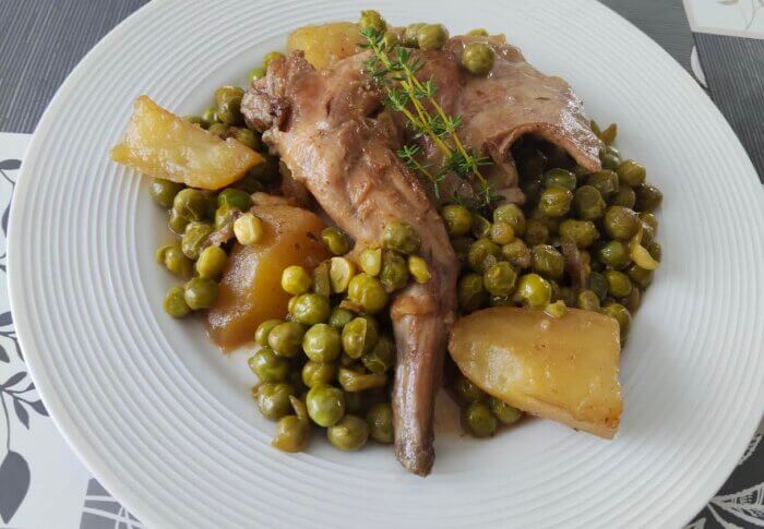 Cuisses de lapin aux petits pois